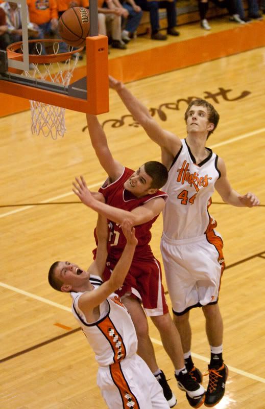 IMAGE: http://i582.photobucket.com/albums/ss264/kb9tdj/NPHS%20sectional/IMG_4551.jpg