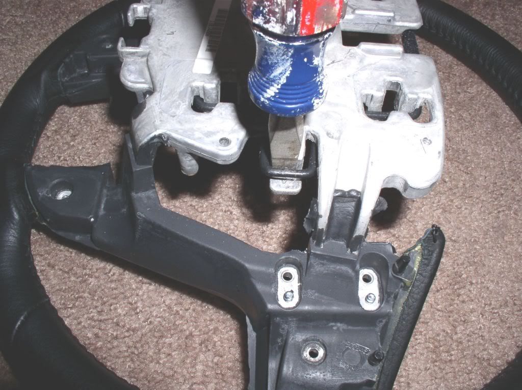 Tricks on removing steering wheel airbag? Pontiac G8 Forum