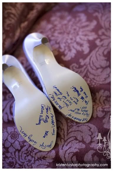 This is another great concept for turning your wedding shoe blue along 