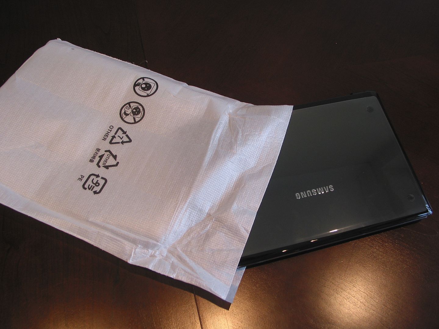 Samsung N510 netbook unboxed