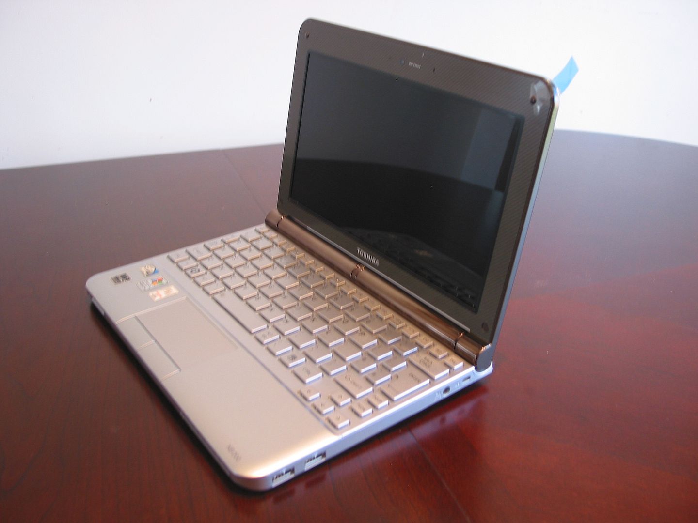 Toshiba Mini NB200