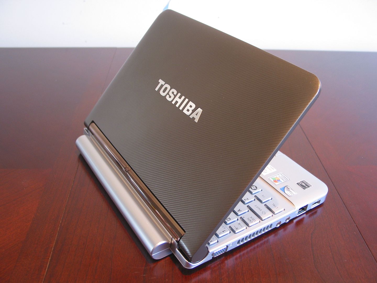 Toshiba NB200 Unboxed