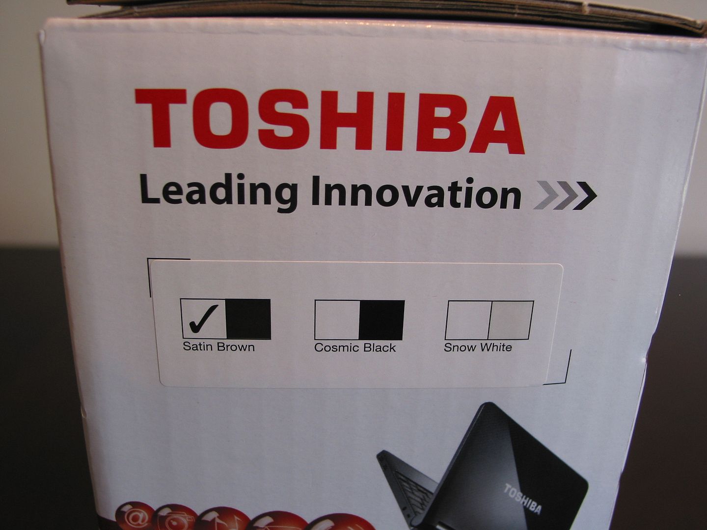 Toshiba NB200 Unboxed