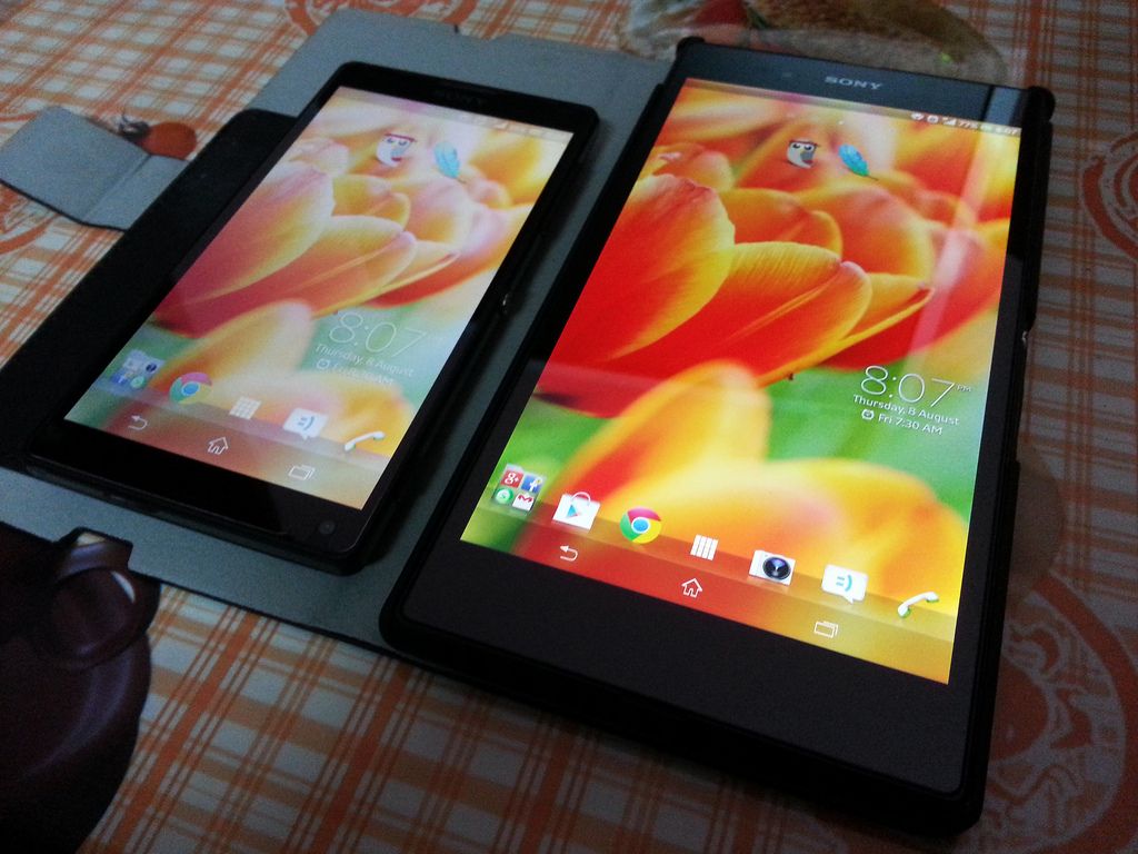 Xperia Z Ultra against the Xperia ZL