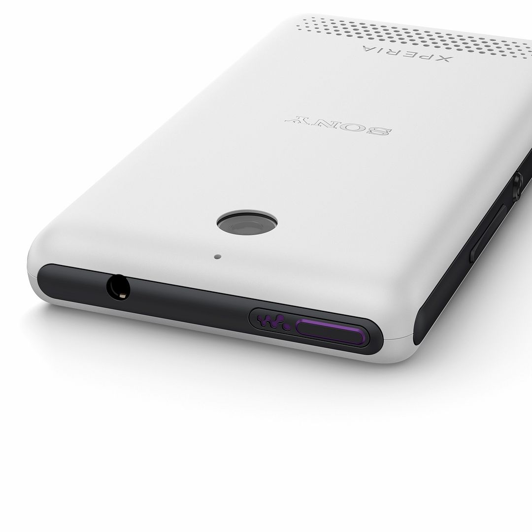 Xperia E1